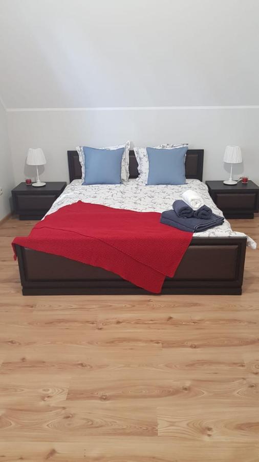 Z Widokiem Na Jezioro W Borzechowie Ferienhaus